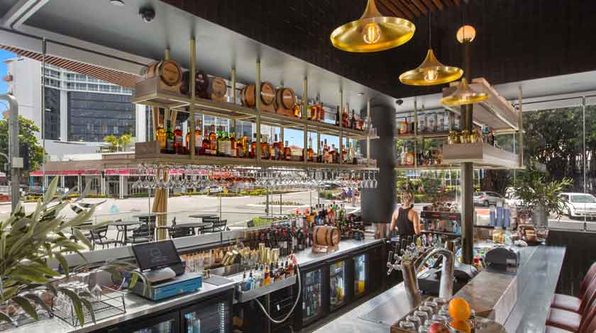 bailey hotel cc's bar and grill
